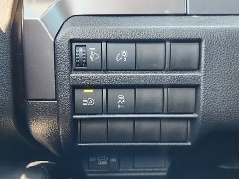 Certified 2025 Toyota Tacoma TRD Sport AWD/4WD image 18