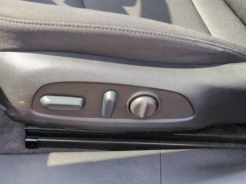 Used 2024 Chevrolet Malibu LT FWD image 11