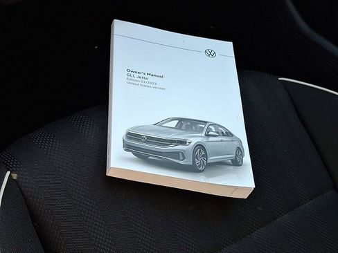 Certified 2023 Volkswagen Jetta Sport image 29