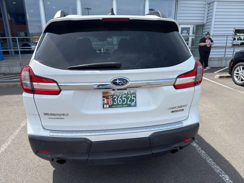 Used 2019 Subaru Ascent Touring AWD/4WD image 2