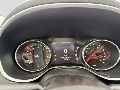 Used 2018 Jeep Compass Limited AWD/4WD image 34