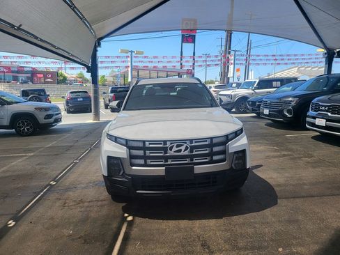 Used 2025 Hyundai Santa Cruz SEL image 2