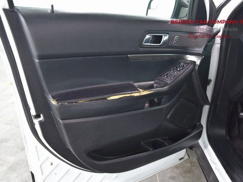 Used 2016 Ford Explorer 4WD Police Interceptor image 9