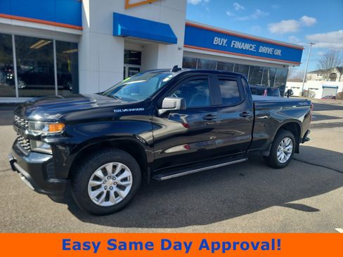 Used 2021 Chevrolet Silverado 1500 Custom AWD/4WD image 1