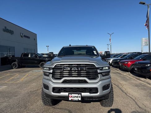 New 2026 RAM 2500 Big Horn AWD/4WD image 3