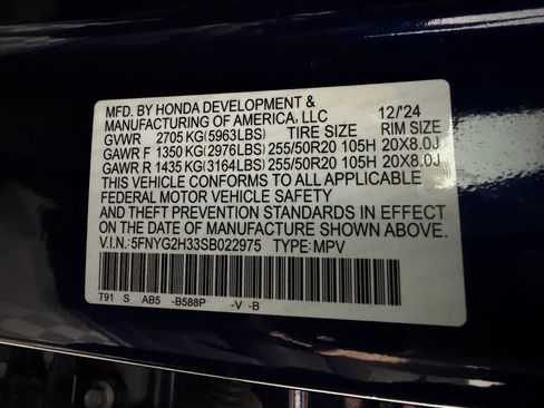 Used 2025 Honda Pilot Sport image 15