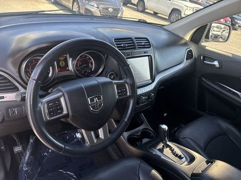 Used 2019 Dodge Journey Crossroad image 16
