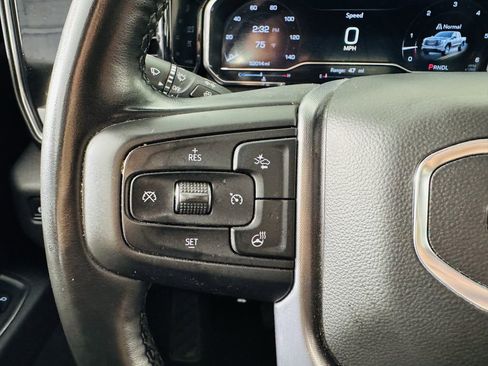 Used 2025 GMC Sierra 1500 SLT RWD image 12