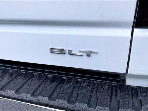 Used 2025 GMC Sierra 1500 SLT AWD/4WD image 22
