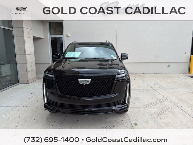 Certified 2024 Cadillac Escalade Sport w/ LPO, ONYX Package AWD/4WD image 5