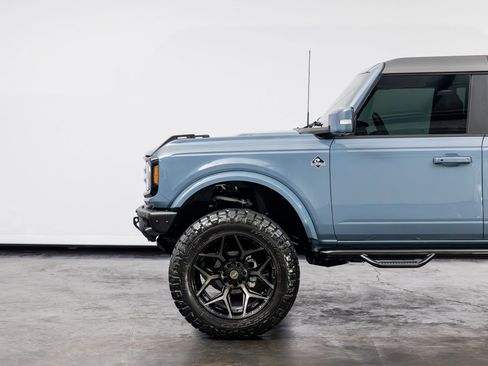 Used 2023 Ford Bronco Outer Banks AWD/4WD image 10