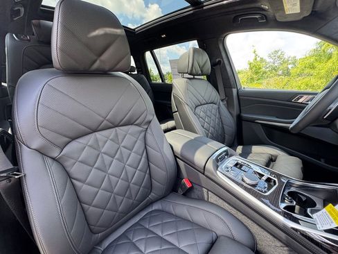 Used 2026 BMW X7 xDrive40i w/ M Sport Package image 30