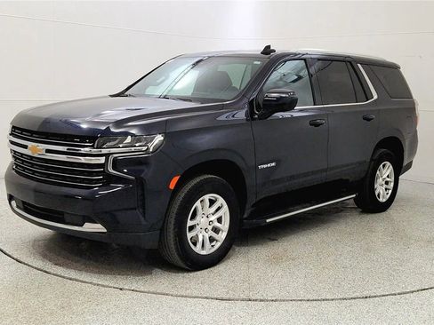 Used 2024 Chevrolet Tahoe LT image 3