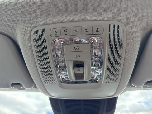 New 2026 Mercedes-Benz GLS 450 4MATIC image 25