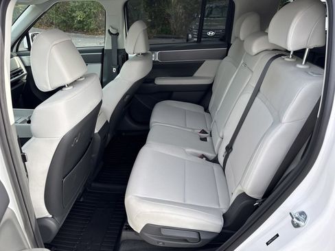 Certified 2026 Hyundai Santa Fe SE image 13