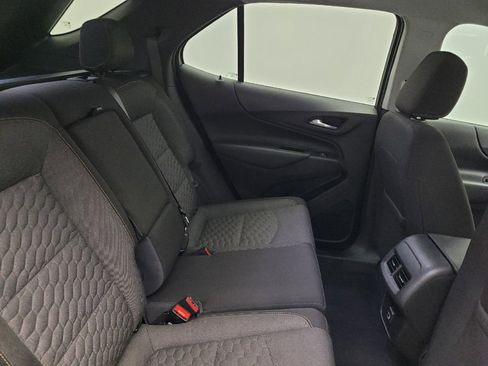 Used 2021 Chevrolet Equinox LT image 19