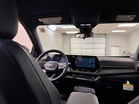 New 2026 Chevrolet Equinox LT w/ Convenience Package II image 22