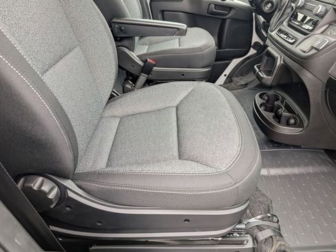 Used 2024 RAM ProMaster 2500 image 31