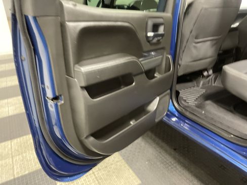 Used 2018 Chevrolet Silverado 1500 LT w/ All Star Edition image 15