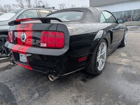 Used 2005 Ford Mustang GT image 10