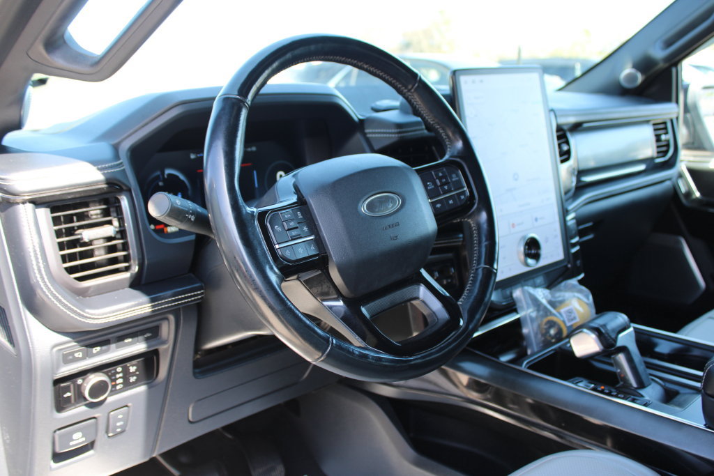 Used 2023 Ford F150 Lightning Platinum AWD/4WD image 29