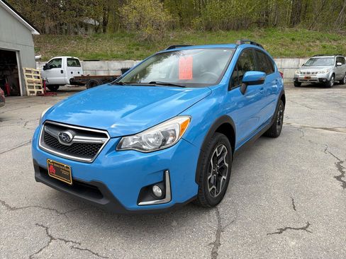 Used 2016 Subaru Crosstrek 2.0i Limited AWD/4WD image 2
