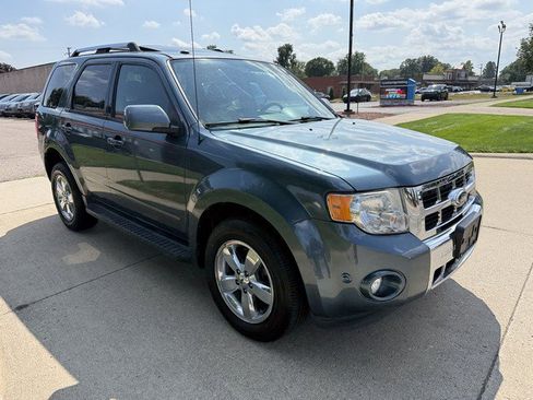 Used 2011 Ford Escape Limited w/ 302A Rapid Spec Order Code AWD/4WD image 3