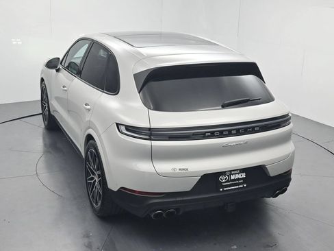 Used 2025 Porsche Cayenne S AWD/4WD image 60