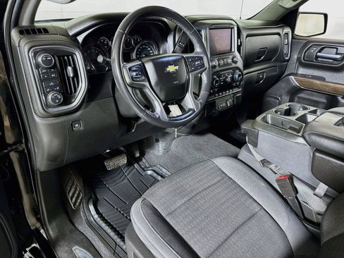 Used 2020 Chevrolet Silverado 1500 LT w/ Fleet Comfort Package AWD/4WD image 7