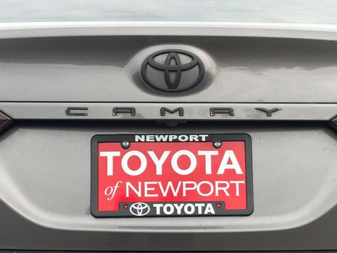 Used 2020 Toyota Camry XLE image 23