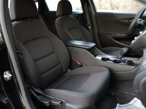 Used 2025 Chevrolet Malibu LT FWD image 26