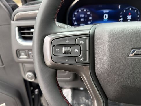 Used 2024 Chevrolet Suburban RST w/ Luxury Package image 34