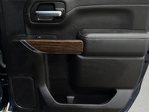 Used 2021 Chevrolet Silverado 1500 High Country AWD/4WD image 12