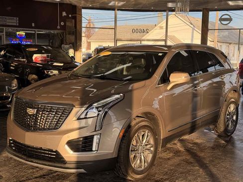 Used 2023 Cadillac XT5 Premium Luxury image 39