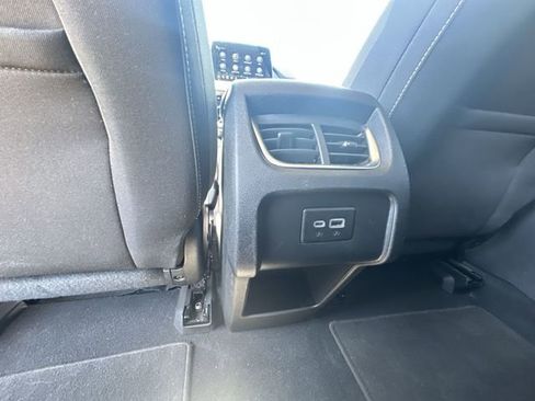 Used 2025 Chevrolet Blazer LT AWD/4WD image 24