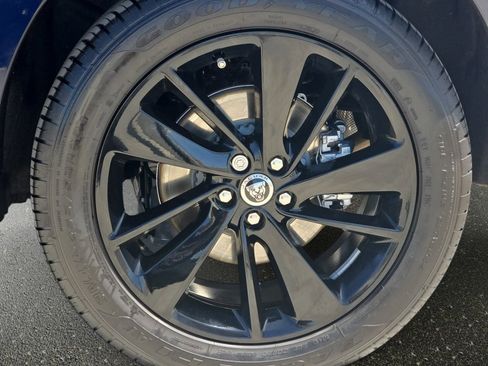 Used 2025 Jaguar F-PACE R-Dynamic S AWD/4WD image 34