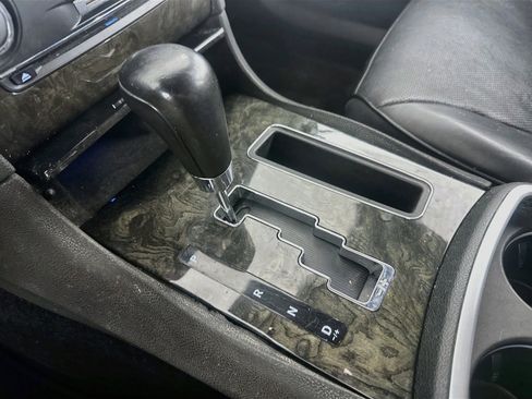 Used 2014 Chrysler 300 C RWD image 25
