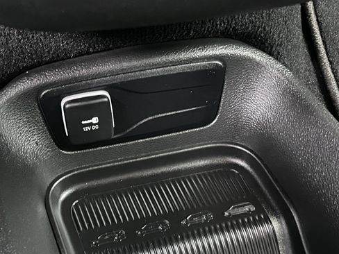 New 2026 Chrysler Pacifica Select image 42