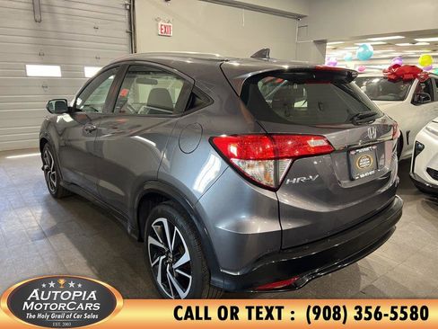 Used 2019 Honda HR-V Sport image 3