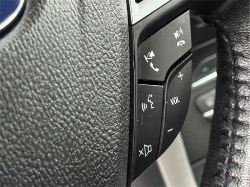 Used 2020 Ford Edge SEL image 18