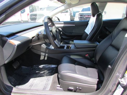 Used 2023 Tesla Model 3 Standard Range RWD image 13