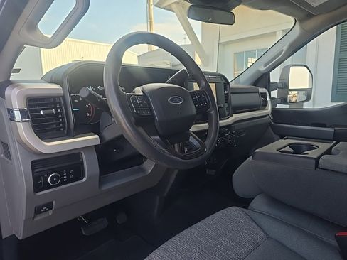 Used 2024 Ford F250 XLT image 15