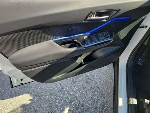 Used 2021 Toyota C-HR XLE image 20