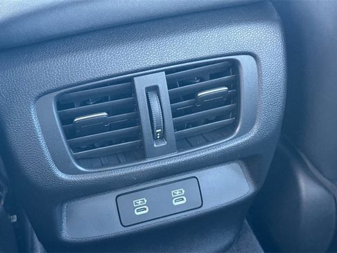 Certified 2025 Acura TLX w/ Technology Package image 17