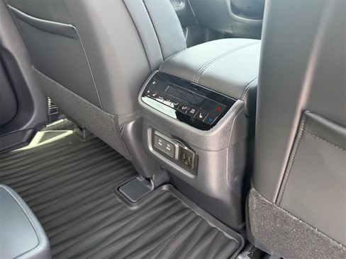 New 2026 INFINITI QX60 Autograph image 15