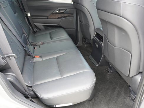 Used 2024 Lexus GX 550 AWD/4WD image 36