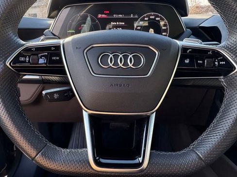 Used 2023 Audi e-tron GT Premium Plus w/ Performance Package image 13
