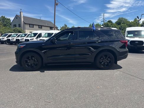 Used 2023 Ford Explorer ST-Line w/ Class IV Trailer Tow Package AWD/4WD image 2
