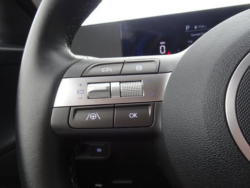Used 2025 Hyundai Kona SEL AWD/4WD image 20