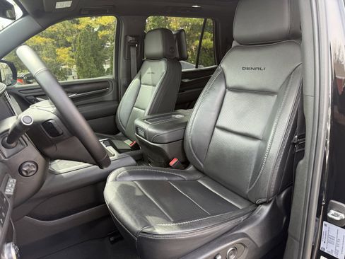 Used 2021 GMC Yukon Denali AWD/4WD image 21